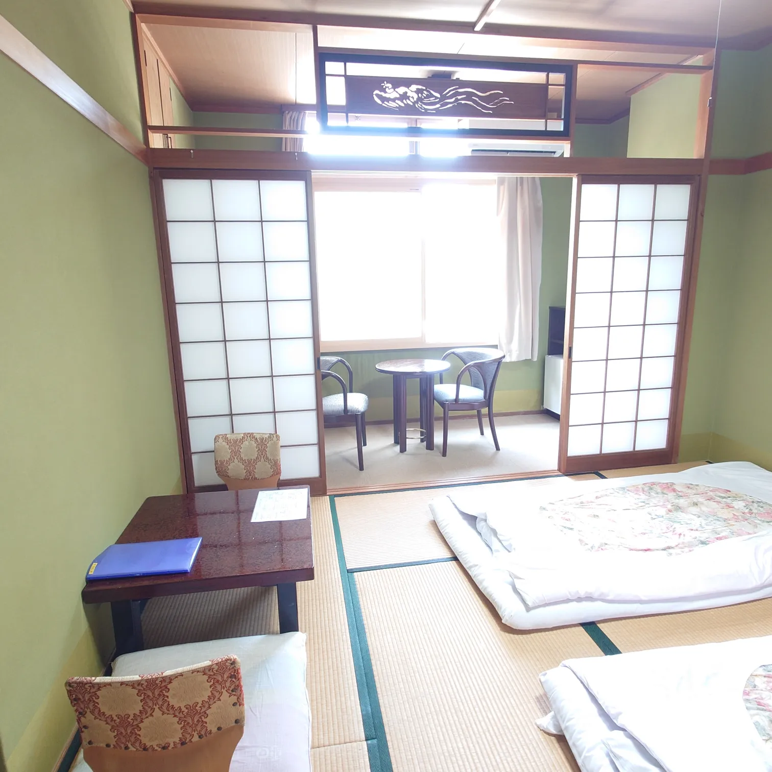 二間続きの和室の様子