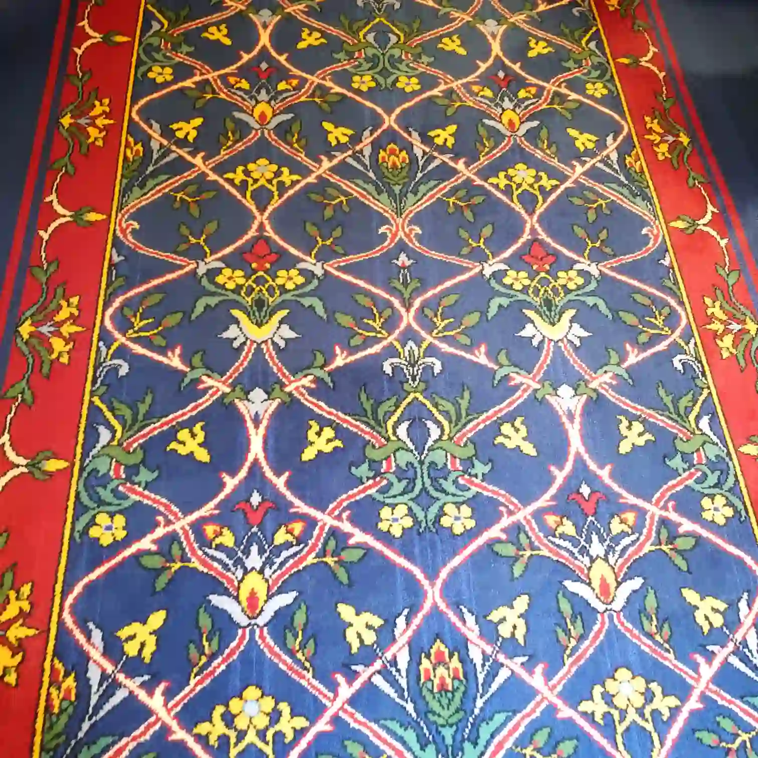 エクシブ蓼科の豪華な絨毯　花柄のカーペット模様アップ