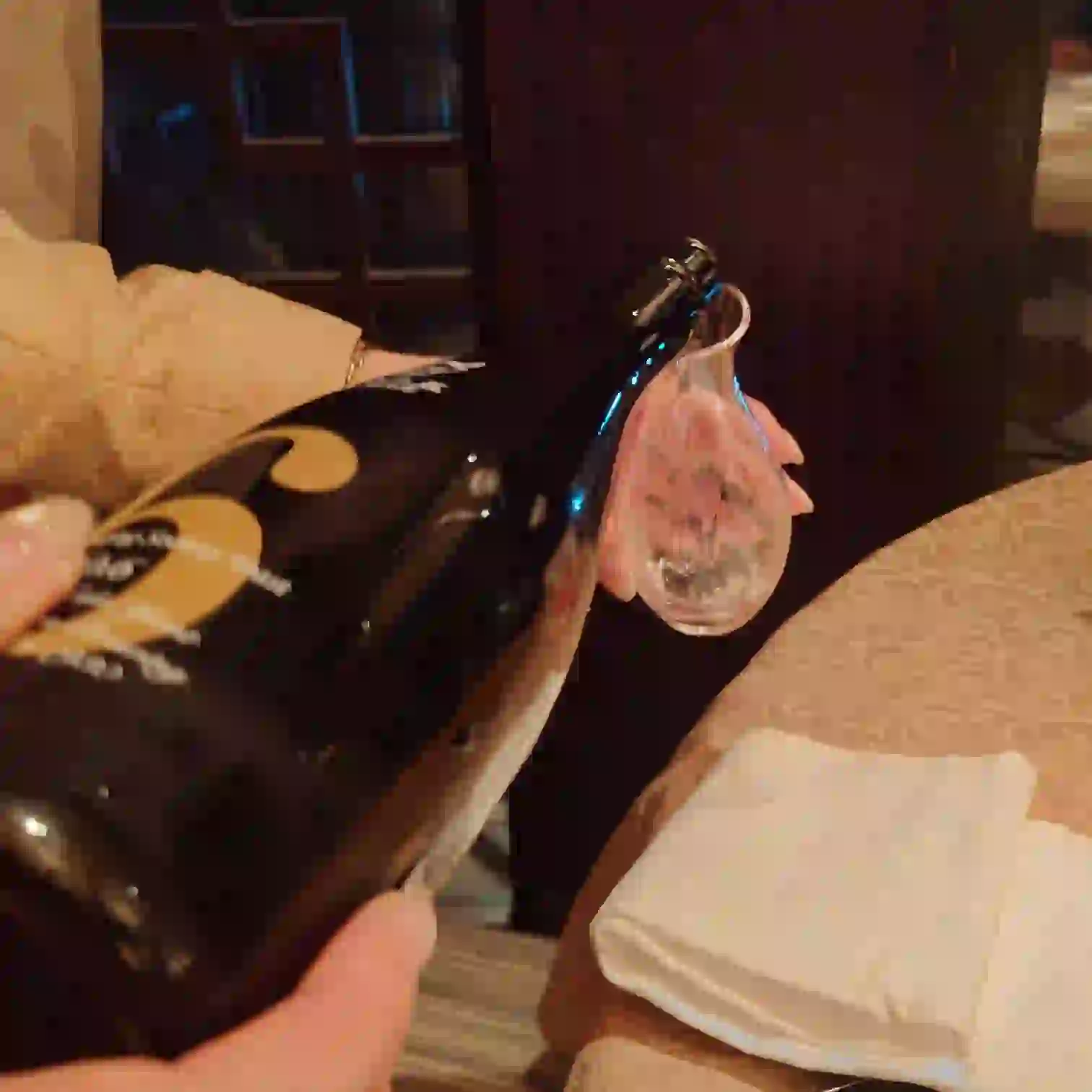 新政No.6を徳利に注ぐ