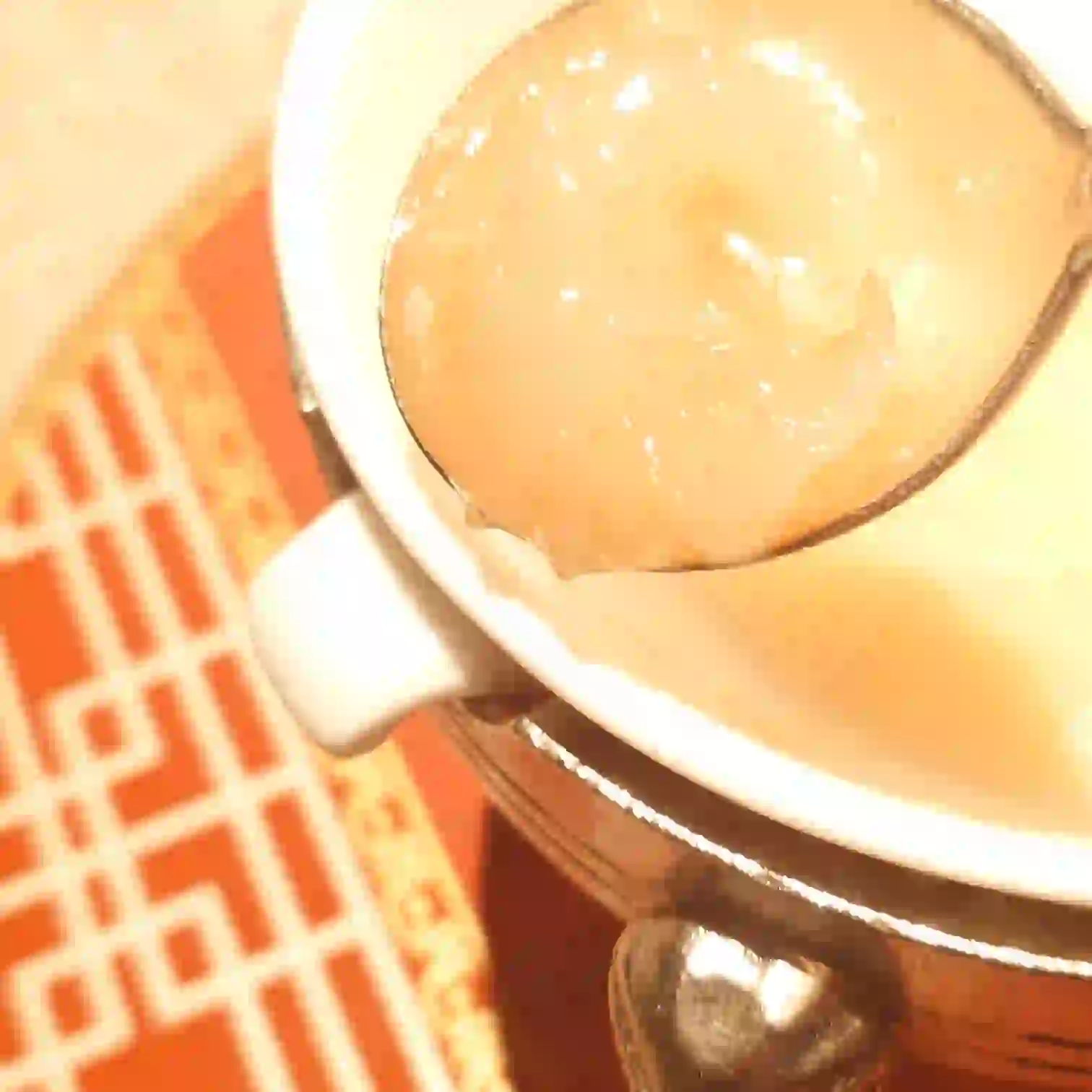 スプーンですくったフカヒレ