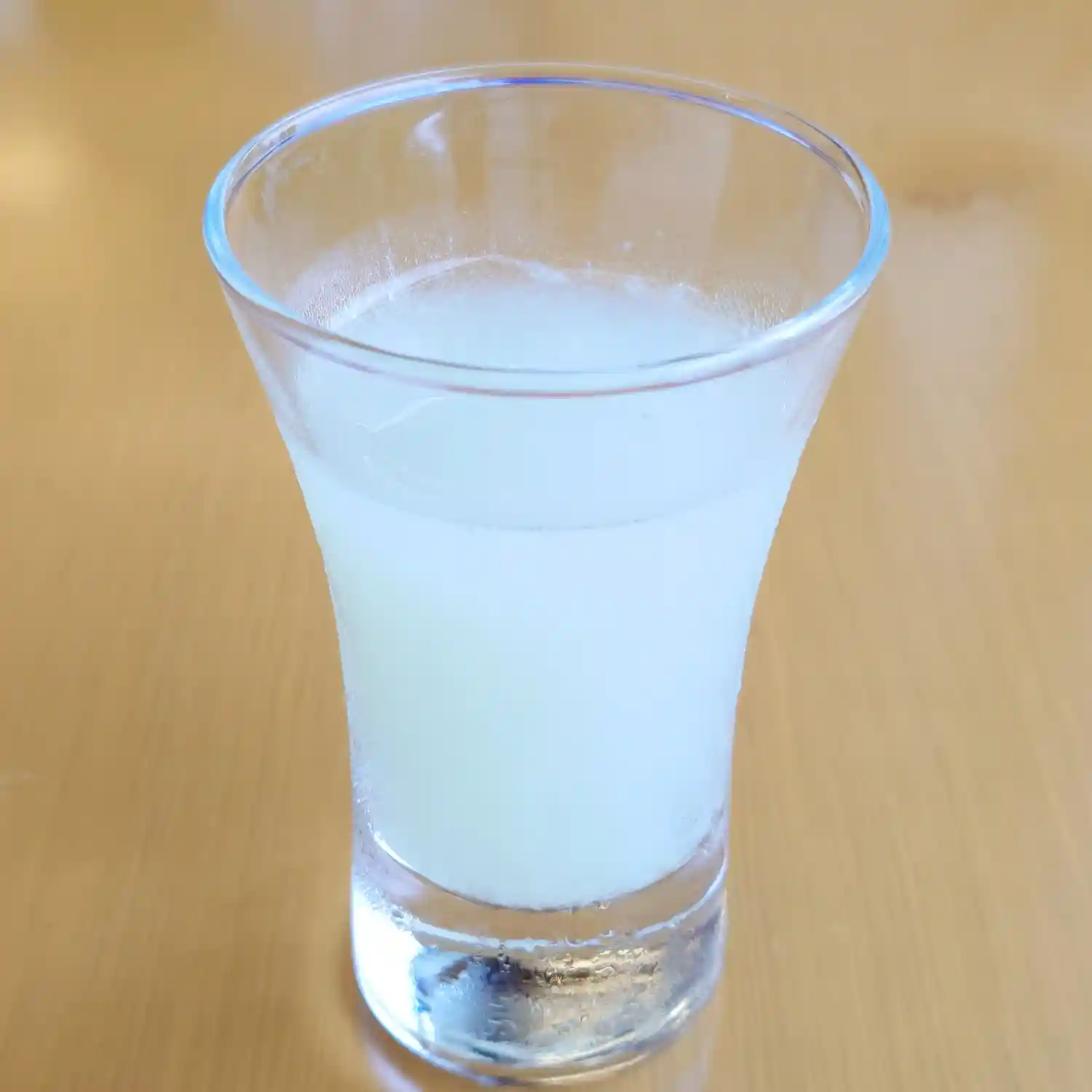 エクシブ伊豆黒潮の朝食で最初にいただく冷たい一杯