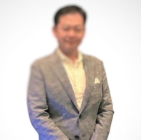 モイ編集長